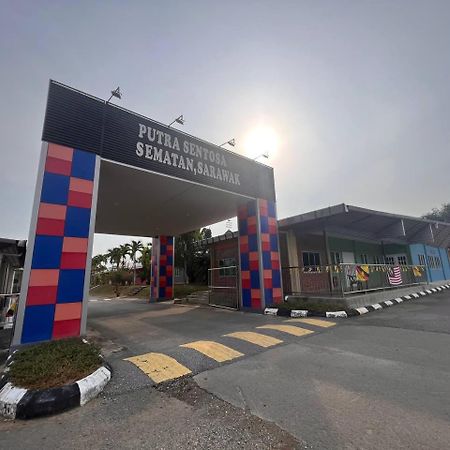 Putra Sentosa Retreat Camp, Sematan Hotel Luaran gambar