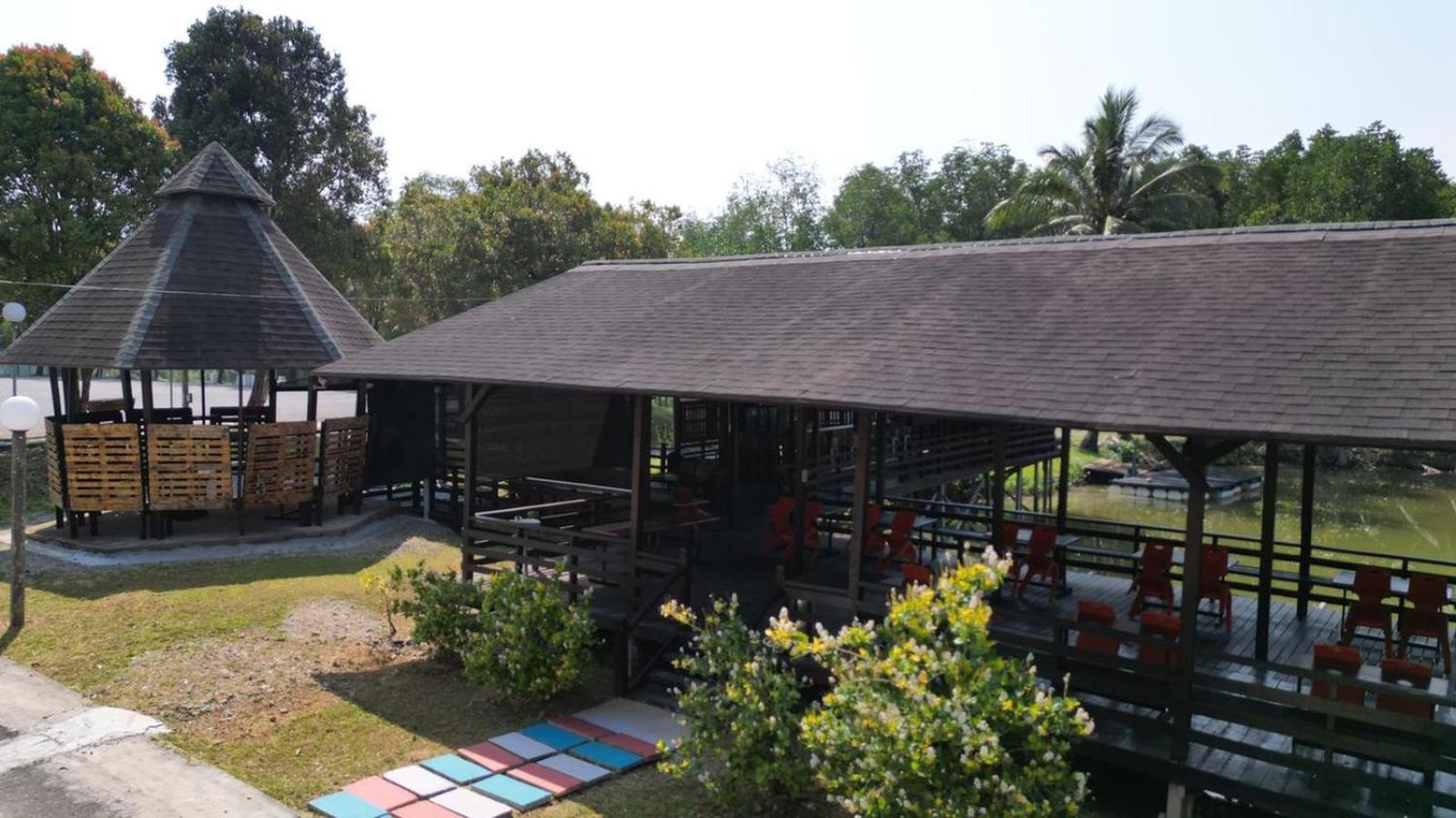 Putra Sentosa Retreat Camp, Sematan Hotel Luaran gambar