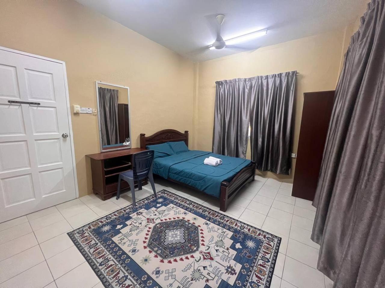 Putra Sentosa Retreat Camp, Sematan Hotel Bilik gambar