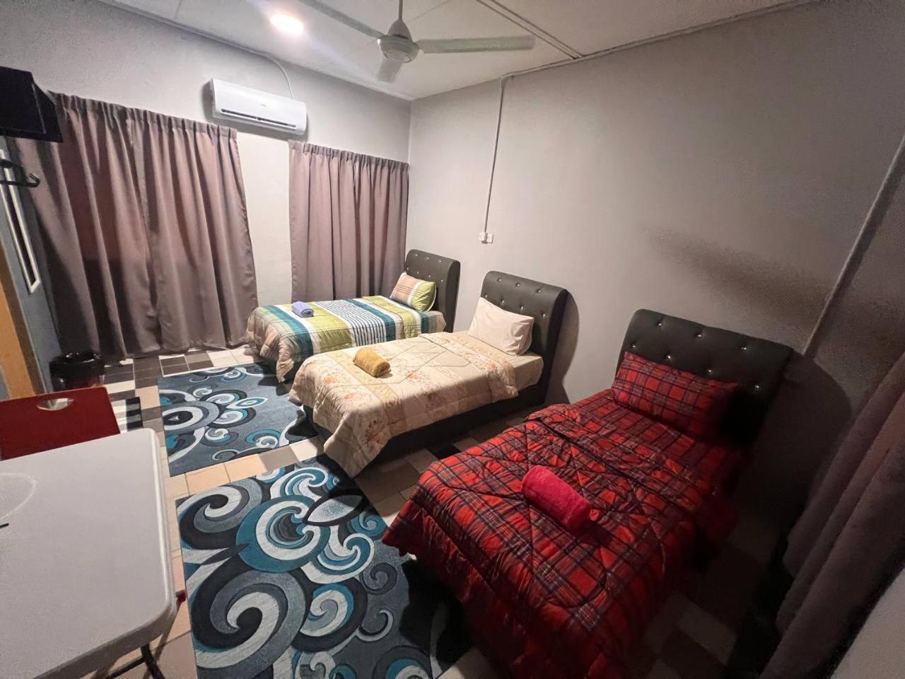 Putra Sentosa Retreat Camp, Sematan Hotel Bilik gambar