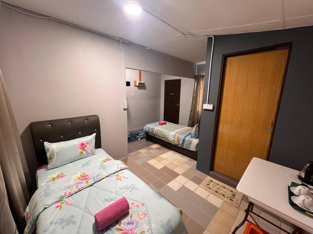 Putra Sentosa Retreat Camp, Sematan Hotel Bilik gambar