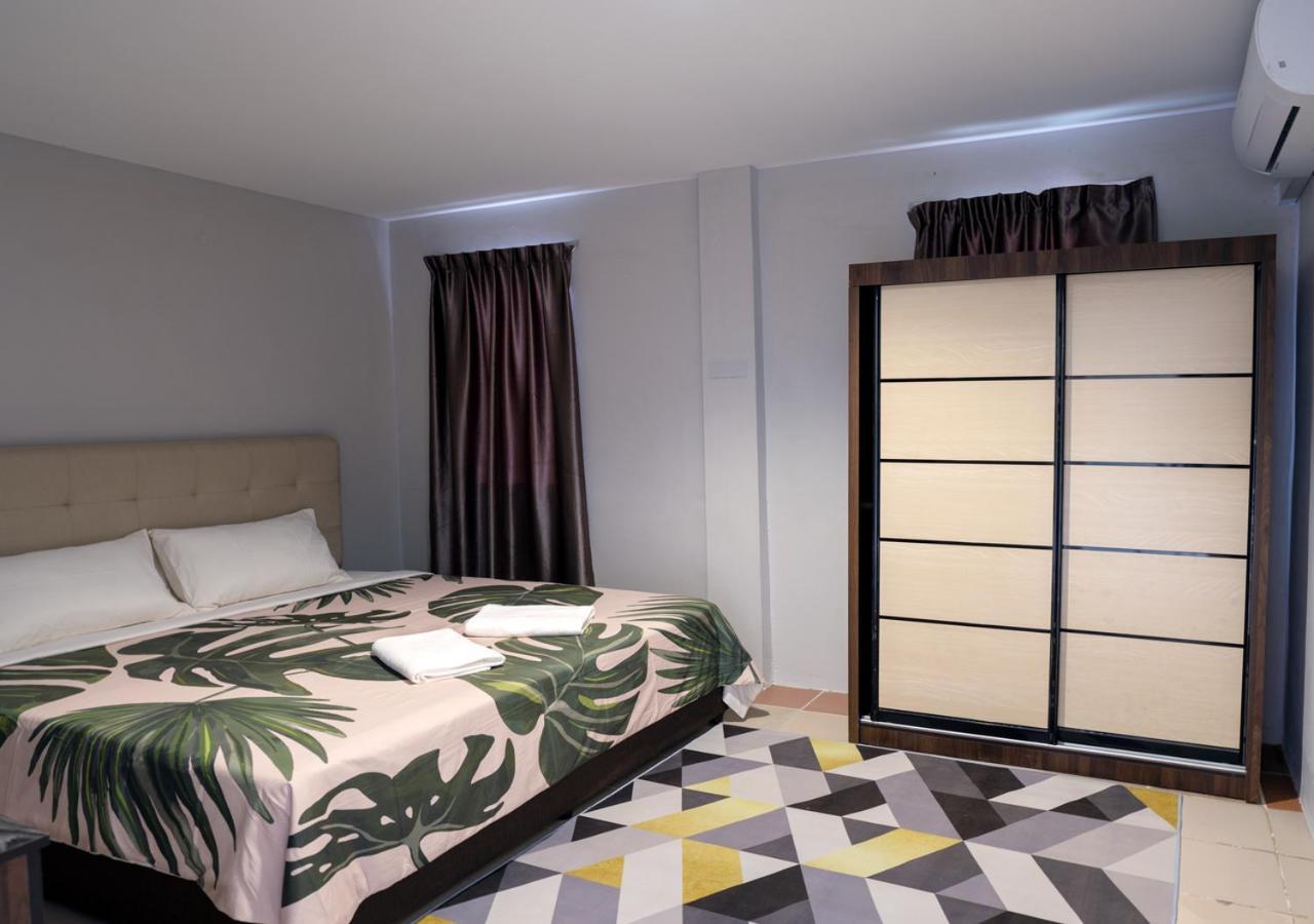 Putra Sentosa Retreat Camp, Sematan Hotel Bilik gambar