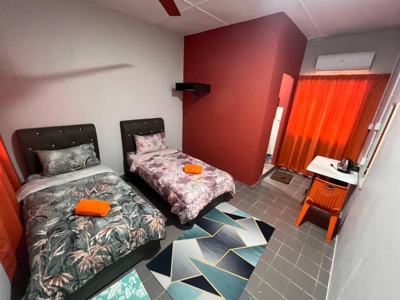 Putra Sentosa Retreat Camp, Sematan Hotel Bilik gambar