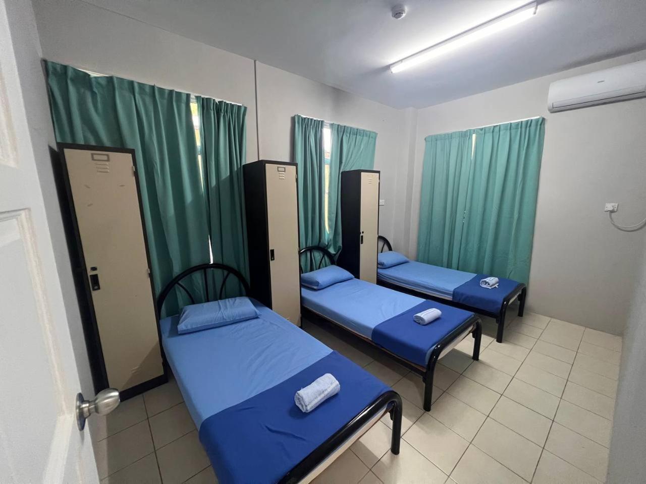 Putra Sentosa Retreat Camp, Sematan Hotel Bilik gambar